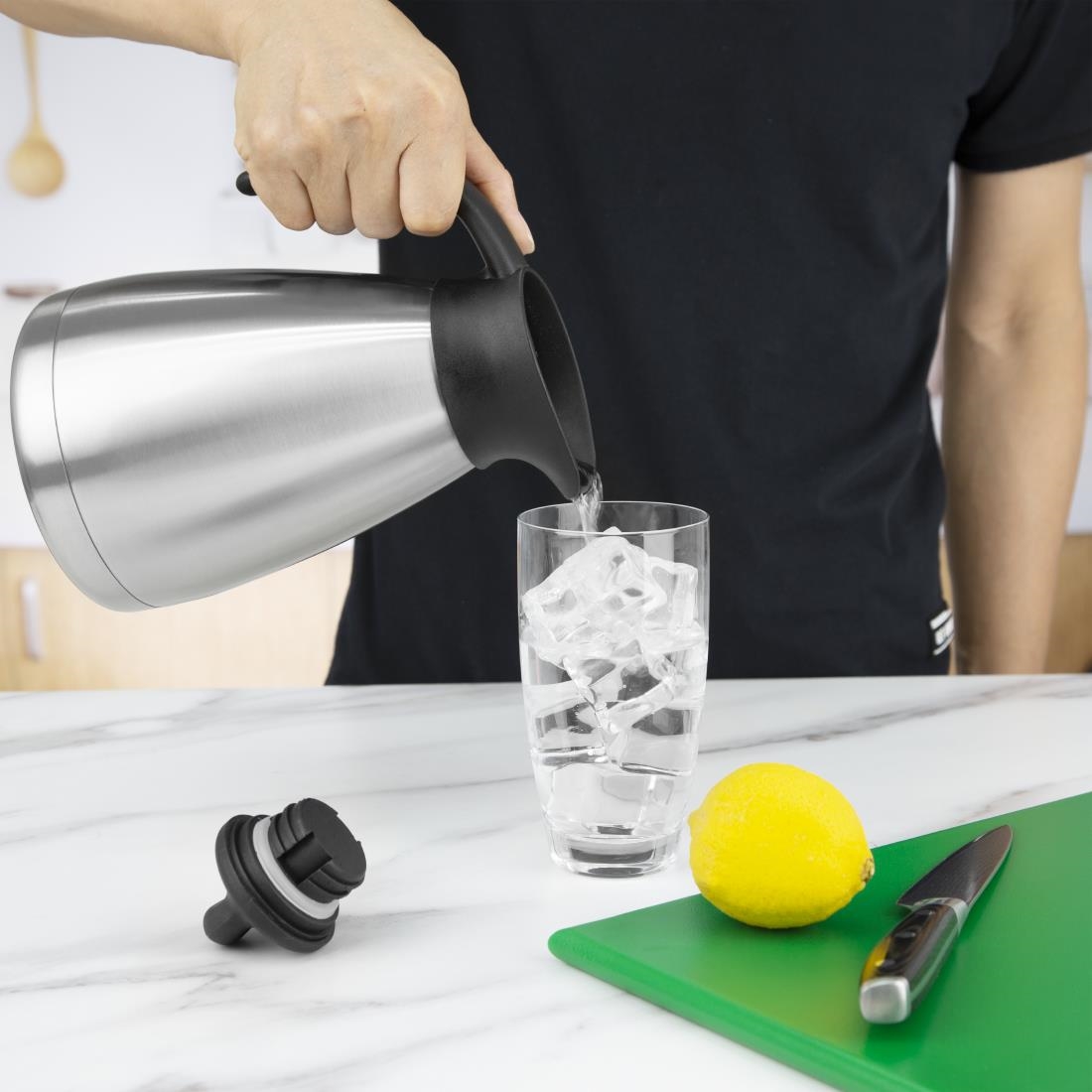 Olympia Vacuum Jug with Screwtop - 1Ltr - Image 5