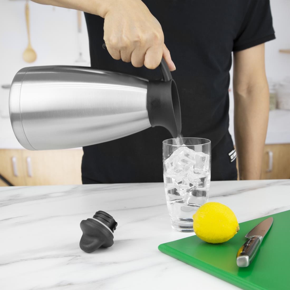 Olympia Vacuum Jug with Screwtop - 1.5Ltr - Image 5