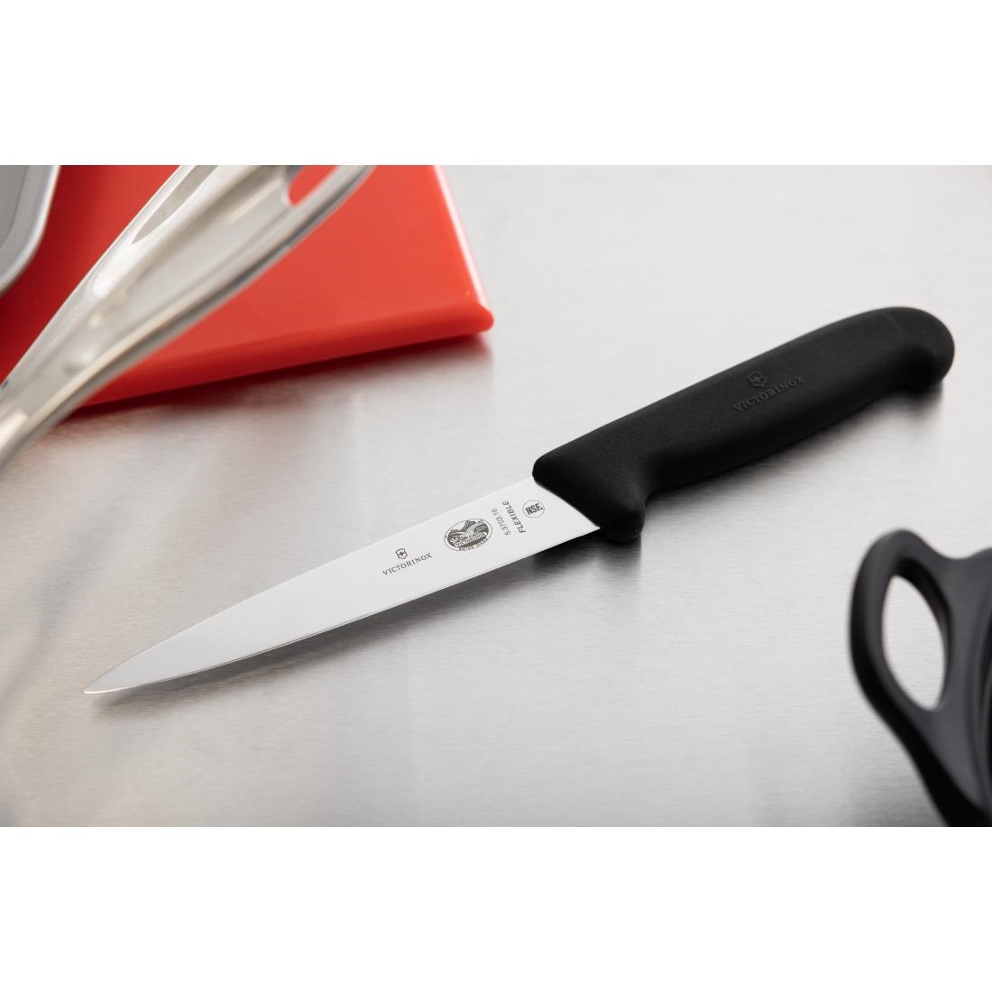 Victorinox Fibrox Black Handle Filleting Knife Flexible Blade - 16cm - Image 6